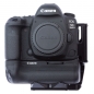 Preview: ProMediaGear L-Winkel für Canon EOS 5D Mark 4 mit BG-E20