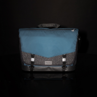 Tenba DNA 16 DSLR Messenger