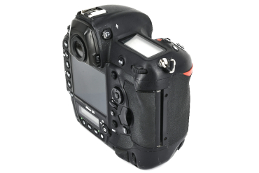 Preview: Occasion Nikon D5 Body Kit XQD, S/N 6000931