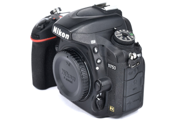 Preview: Occasion Nikon D750 Body Kit, S/N 6159590