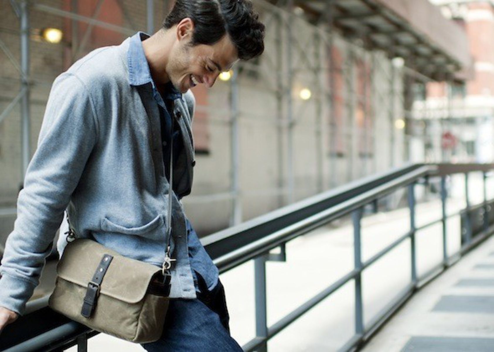 Ona bowery field tan online