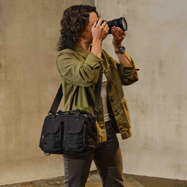 Tenba DNA v2 10 Shoulder Bag - Black