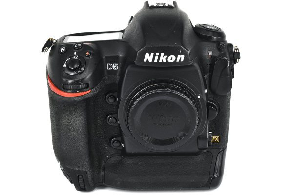 Occasion Nikon D5 Body Kit XQD, S/N 6005645