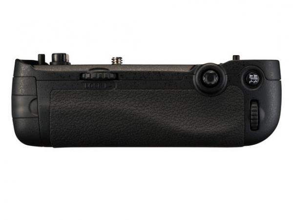 Nikon MB-D16 Multifunktionaler Batteriegriff