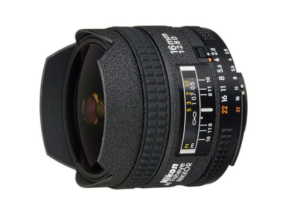 Occasion Nikon AF Fisheye-Nikkor 16 mm f/2.8D, S/N 635325