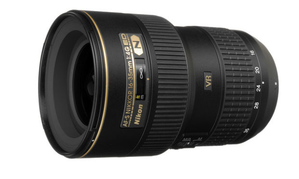 Occasion Nikon AF-S VR Zoom-Nikkor 16-35mm f/4.0G ED, S/N 301101