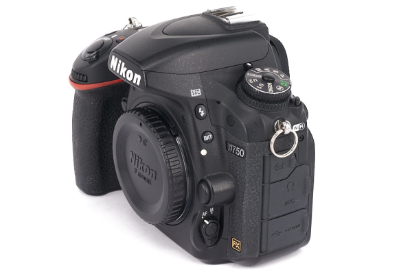 Occasion Nikon D750 Body Kit, S/N 6155449