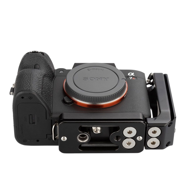 ProMediaGear L-Bracket pour Sony Alpha 7R IV