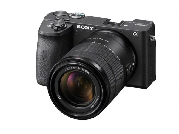 Sony Alpha 6600 Kit