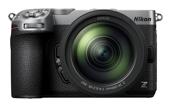 Nikon Z5IIC silber Kit 24-200mm f/4.0-6.3 VR