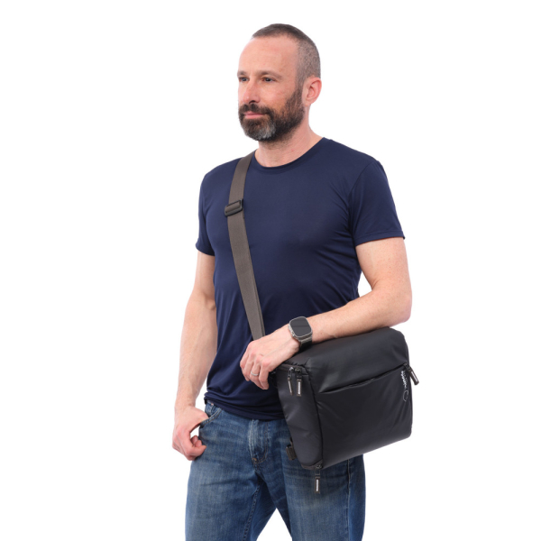 Shimoda Top Loader - Medium - Schwarz